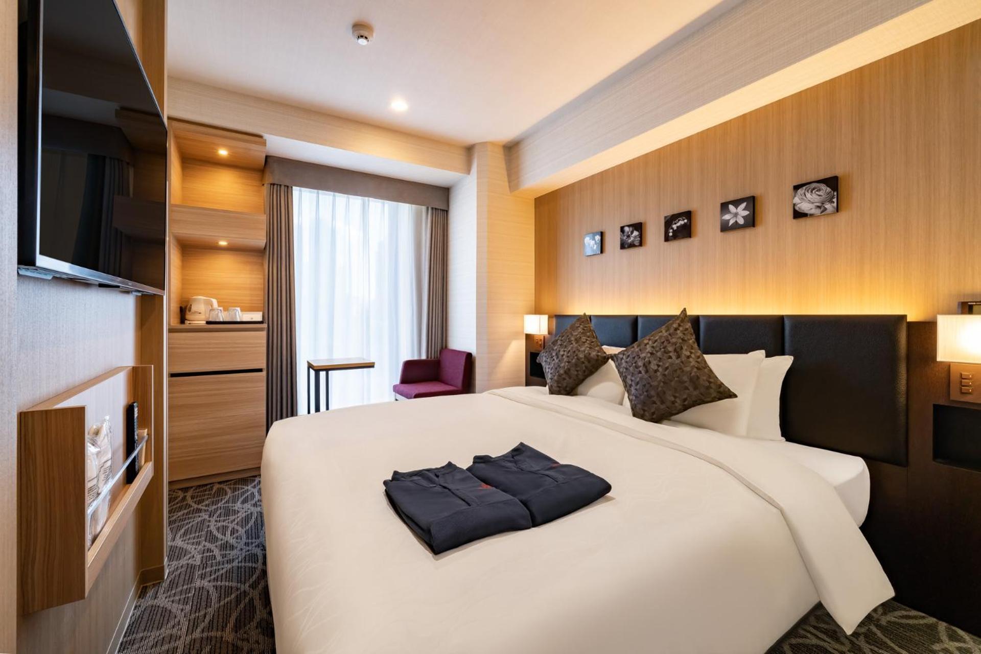 Hotel Shuranza Makuhari Bay Тиба Экстерьер фото